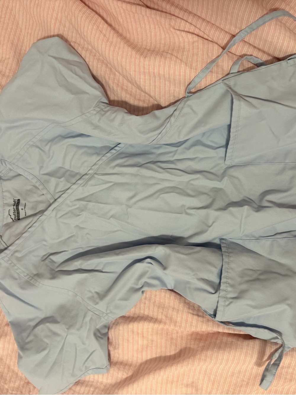 Scrubs bundle - Picture 8 of 9